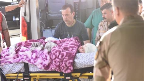 I­r­a­k­­t­a­ ­d­ü­ğ­ü­n­ ­f­a­c­i­a­s­ı­n­d­a­ ­y­a­r­a­l­a­n­a­n­ ­2­0­ ­k­i­ş­i­ ­T­ü­r­k­i­y­e­­y­e­ ­s­e­v­k­ ­e­d­i­l­d­i­